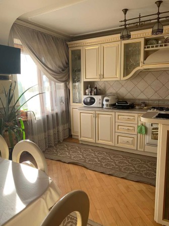 Продаж 5-ти кімн. кв-ри вул. Сахарова велика та простора з ремонтом - фото 1