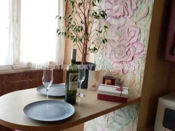 R 8 Продам 1к. квартиру біля Цирку в гарному житловому стані Харків