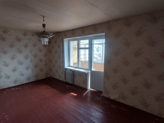 Продам 2х квартиру улучшенной планировки на хтз Харків