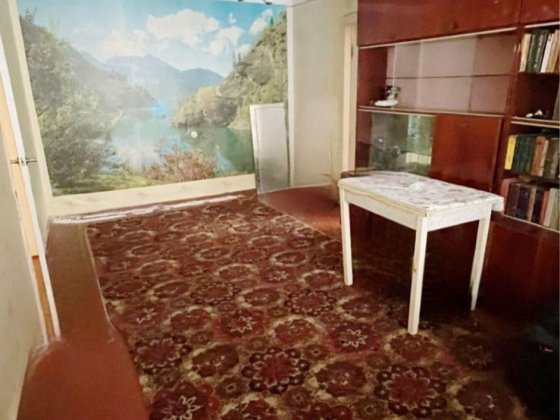 Черёмушки /парк Горького  Продам 2-х комнатную квартиру 45 кв.м., Балкон  1 этаж Свой отдельный вход Одеса