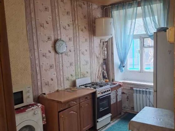продам 1 кімнатну квартиру Адміральска 1 поверх,поруч Аркасівська чудовий район ,недорого Николаев