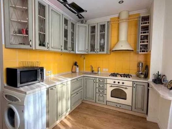 Продажа • 2к сталинка • 60 м² • 3/4 этаж • ул. Садовая, парк Сердце Города • кирпичный дом • еврорем Николаев