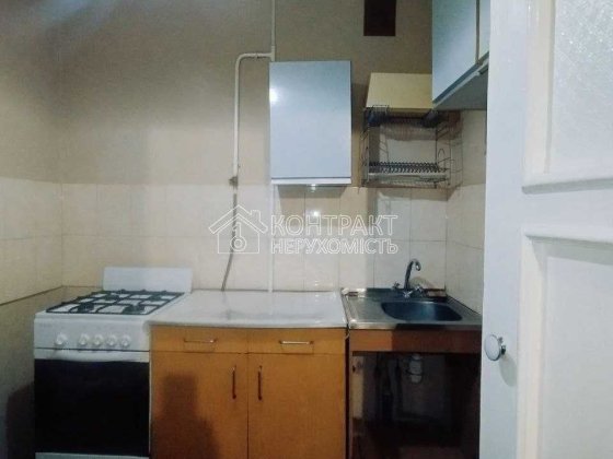 Продаж 2к квартири ХТЗ   цегляний будинок, залізобетонні перекриття, стеля 2,80м