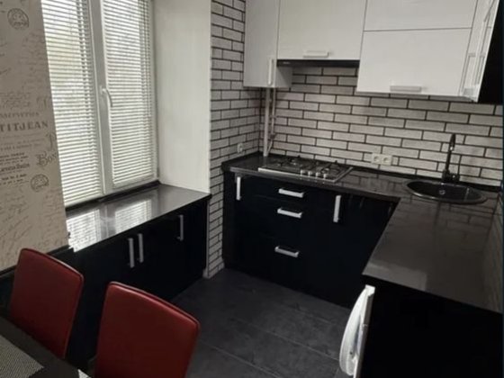 Продається стильна 3 кімнатна квартира на Пр.Миру, р.Пл.Перемоги, 3 поверх
