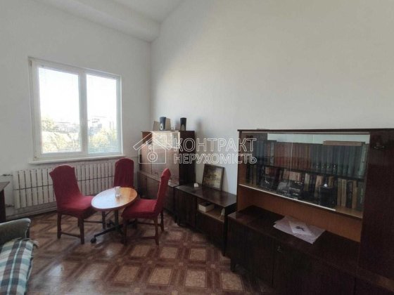 Продам 2 комн квартиру 86м2 возле рынка ХТЗ 25 больница пр.Александровский (Косиора) Харків