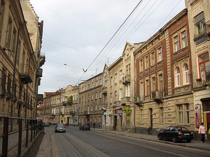 Простора 2 кімнатна квартира площею 95 м² в Історичному центрі Львова - фото 1