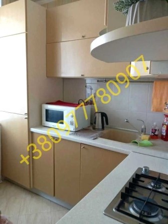 Реальная! Продам 1 комн квартиру ,Новые дома, Коммунальный рынок пр Байрона 4/5 с капитальным ремонт - фото 1