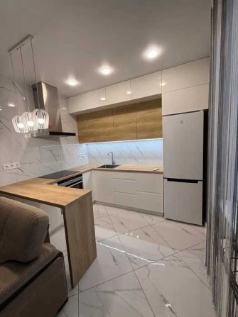 Продам стильную 1-комнатную квартиру с дизайнерским ремонтом, ЖК «Дом на Зерновой» ID 23493 - фото 1