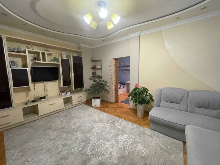 Продаж квартири вул. Городоцька 200 - фото 1