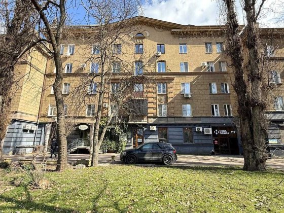 Сталинка  в престижной локации - пляж Отрада — 5 минут прогулки! Одеса