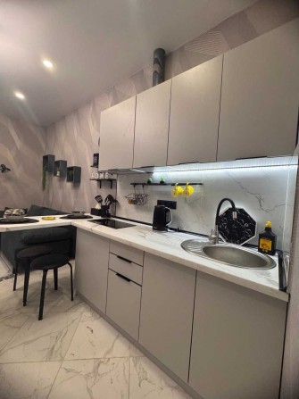 Продам квартиру на Слободке с евроремонтом - фото 1