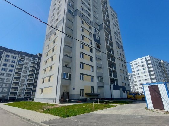 Продам 1к квартиру улучшенной планировки ЖК Сказка метро Холодная гора