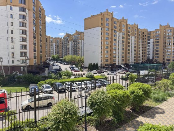 Продаж квартири. Петропавлівська Борщагівка, Київська обл. Петропавлівська Борщагівка