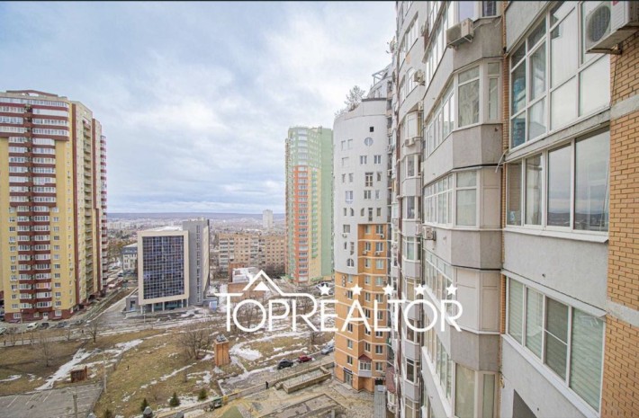 ЖК МКДУ! Науки 77! 23 Августа! Продам 3К 139 м2 - фото 1