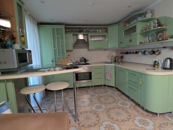 Продажа четирехкомнатной квартири, район Лески.