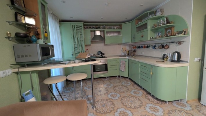 Продажа четирехкомнатной квартири, район Лески. - фото 1