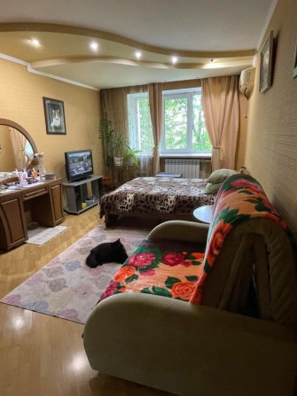 Ленпосёлок/ Академия спорта  Продам 1 комнатную квартиру с ремонтом 35 кв.м.  Блочно-кирпичный газов - фото 1