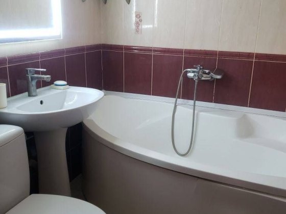 Продам 1 комнатная квартира Центр, район парка Стрелка.