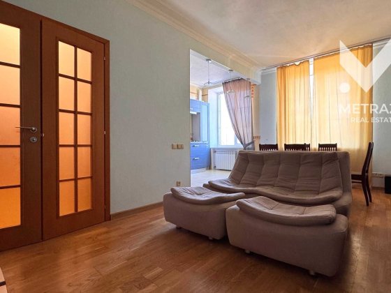 Продам 3к квартиру  в центре сталинка Сумская
