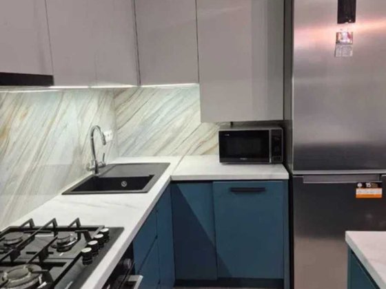 Красуня в  ЖК   'Crystal Avenue'  Петропавлівська Борщагівка Петропавловская Борщаговка