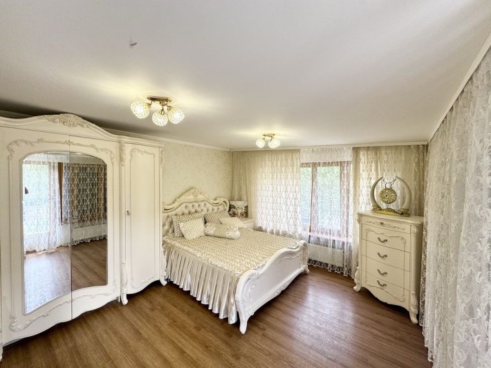 Продам 4к.квартиру. Автономне опалення. 2пов/9 пов, цегла - фото 1