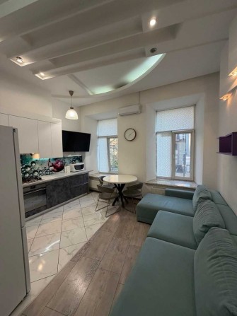 Продам 3 кімнатну квартиру в Центрі  вул. Европейська - фото 1
