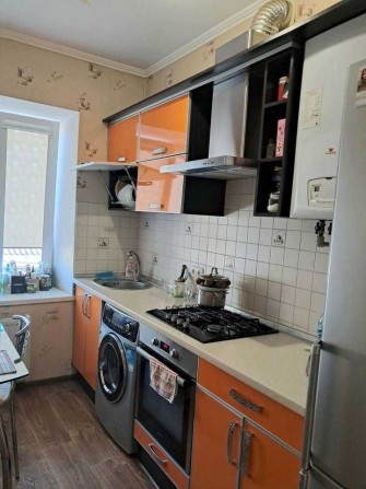 Продам 2-кімнатну квартиру з балконом та АГВ на Молдаванці - фото 1