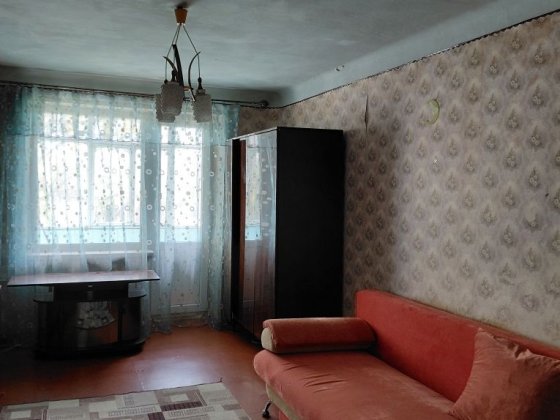 Продам 1 комн кв улучшенной  планировки 5/9 на ХТЗ