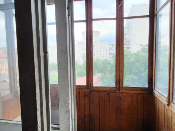 Срочно! Продам 3 комнатную квартиру, сталинка, "литерка" метро Вокзальная