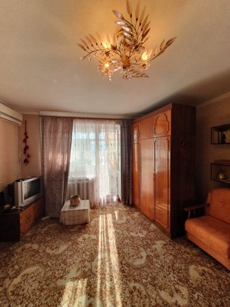 Продаётся отличная крупногаб. 1-комн.кв-ра. Ракетная Роща. - фото 1