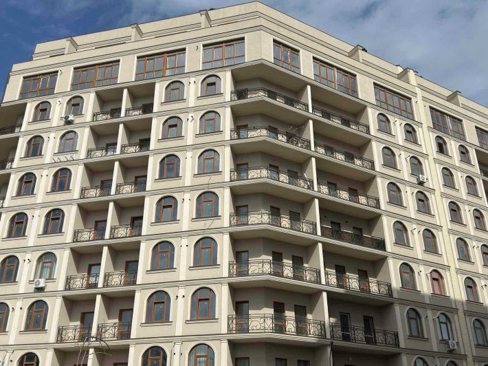 1 комнатная 30 м2 Первая линия моря АГВ ЖК Авиньон - фото 1