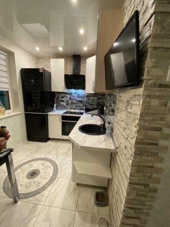 Продам 3-х кімнатну квартиру , Салтівський  район, проспект Ювілейний - фото 1