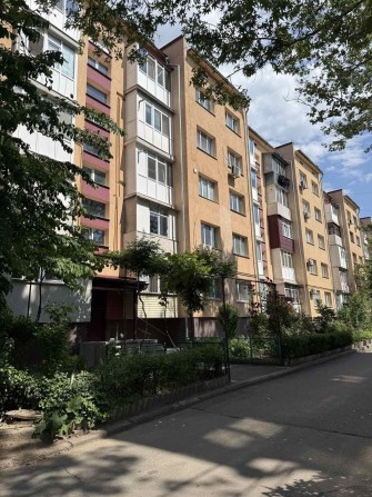Продаю 3 кімнатну квартиру Паркова ПТЗ Юність - фото 1