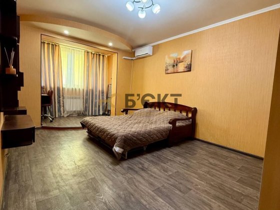 В продаже 1-к квартира 38,4 Между ст.м Алексеевская и Победа Харків