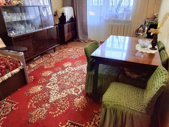 2 кімнатна квартира з ремонтом 1 поверх,ринок" Колос " Николаев
