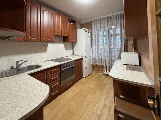 Продам 1-комн квартиру на Таирова, Академика Королёва.
