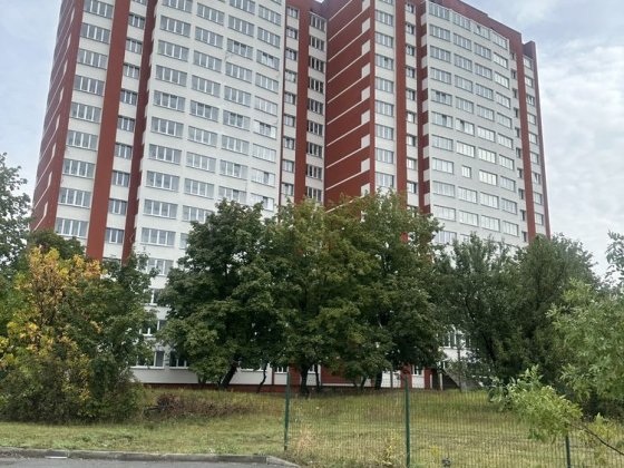 Продам 3 комнатную метро Салтовское pp1