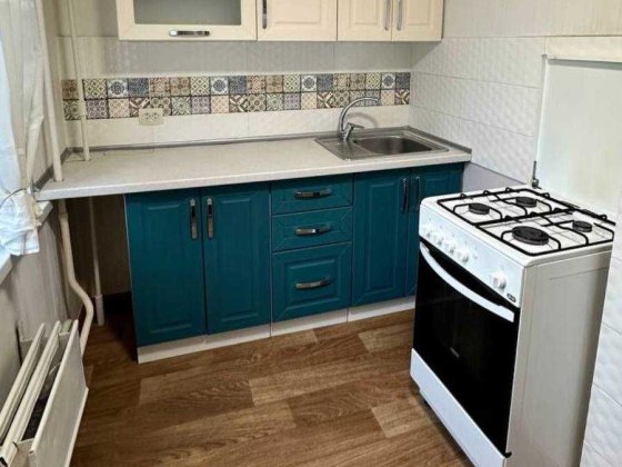 Продам  1 кв. Кап. Ремонт 10 минут метро Киевская