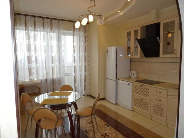ЖК Триумф! Метро 23 Августа! 2 мин  Продам 3К 72 м2 - фото 1