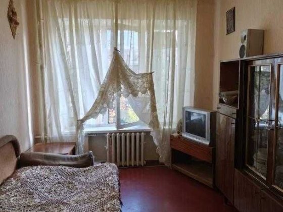 Продам 2-кімнатну гостинку вул.Мира м.Масельского Харків