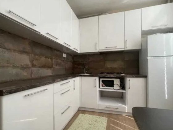 Продам 2-к квартиру в центрі з ремонтом |  1/16, 55м2, газ | м.Наукова 12 хв Харків
