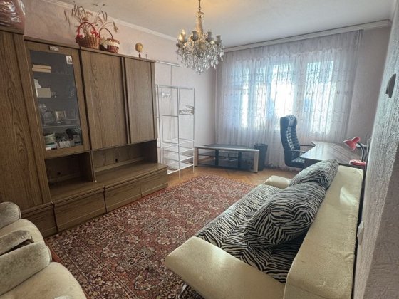 Продам 3 ком.кв на Салтовке(с мебелью и техникой)