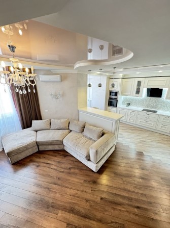 Продаж 4 кімнатного пентхаусу ЖК Софія від Мартинова, вул. Малишка 94. - фото 1