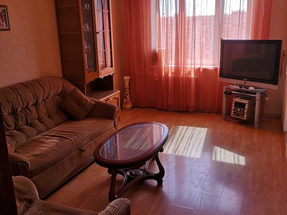 Оренда від ВЛАСНИКА 3-к кв. м. Лівобережна Пантелеймона Куліша 11 Киев