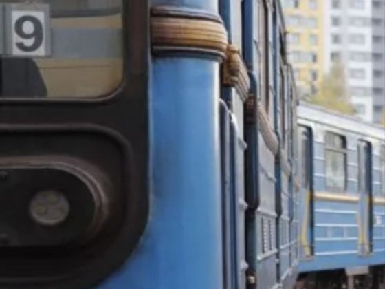 Сдам КОМФОРТНУЮ  Евро Двушку Метро Дарница . Київ