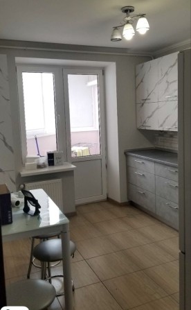 Оренда 2к квартири в затишному районі міста - фото 1