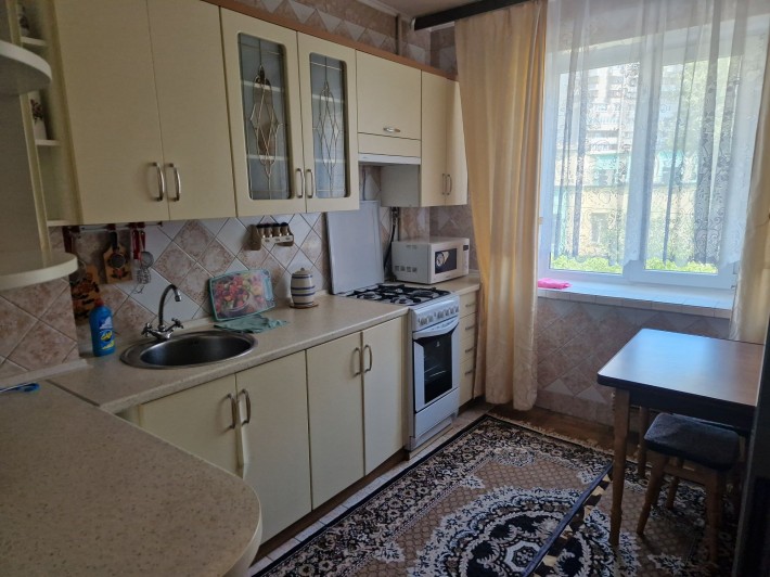 3-кімнатна, 2й поверх, Драгоманова 25. Довгострокова оренда - фото 1