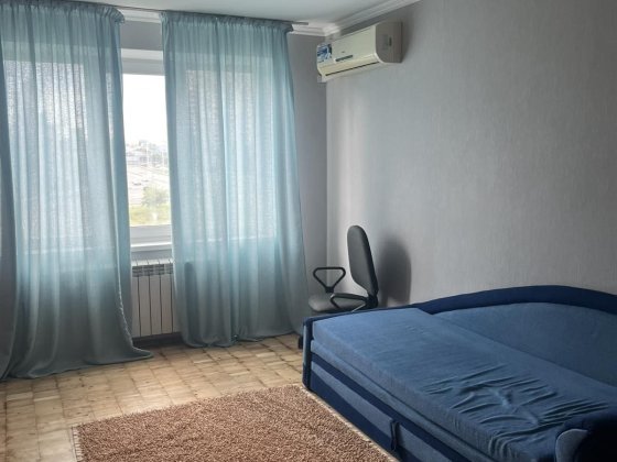 Здам довгостроково 1 к.кв вул.Зої Гайдай 10,м.Мінська Киев