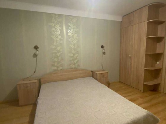 Довгострокова сдача квартири - 2 кім., Юлії Здановської (Ломоносова) 11 Киев
