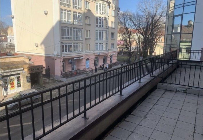 Оренда квартири з терасою - фото 1